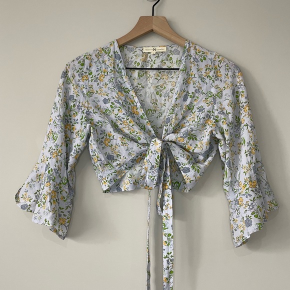 Nightcap Clothing floral bell sleeve wrap cropped top small - Picture 2 of 8